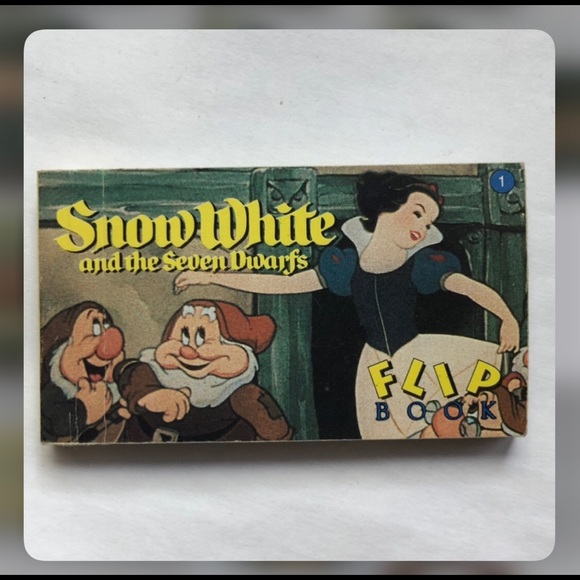 Disney’s Snow White Flip Book - double sided - Picture 1 of 4